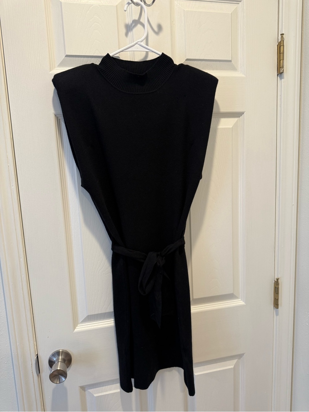 Le Lis Black Sleeveless Knit Midi Dress with Tie Belt